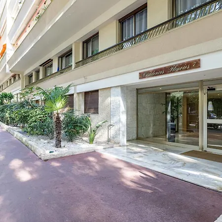 Appartamento Le Fleuri Avec Terrasse, à Côté Du Martinez, Idéal Pour Un *
